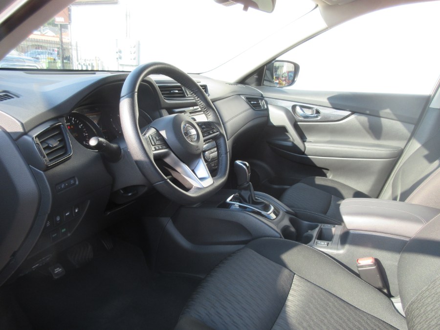 2019 Nissan Rogue FWD SV, available for sale in Linden, New Jersey | Route 27 Auto Mall. Linden, New Jersey 2019 Nissan Rogue FWD SV, available for sale in Linden, New Jersey | Route 27 Auto Mall. Linden, New Jersey