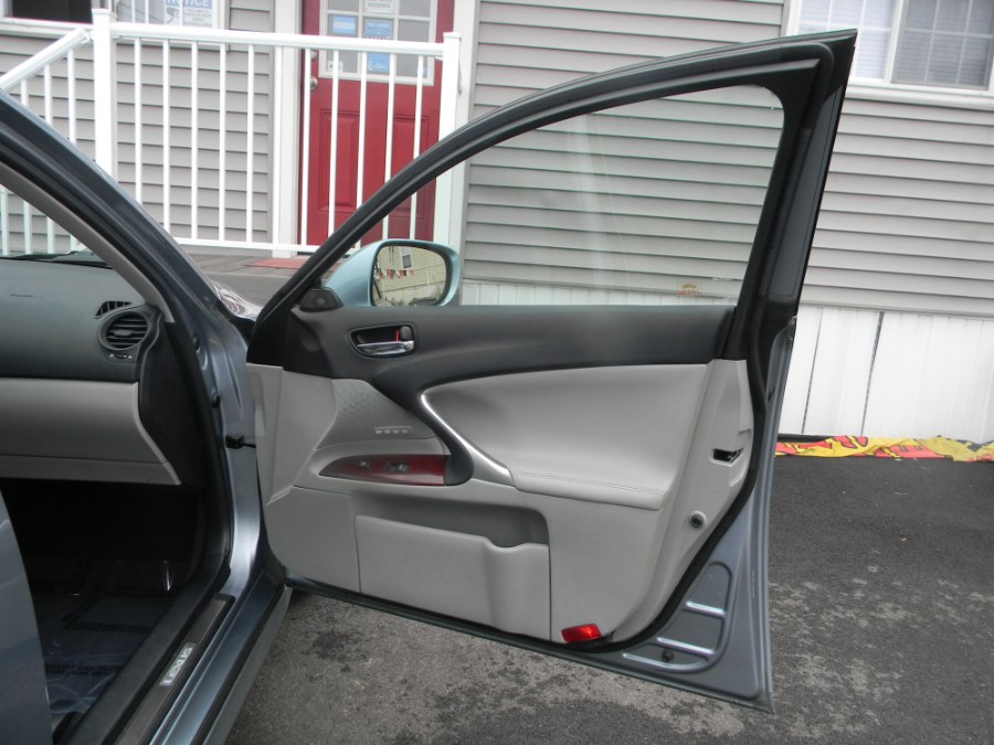 2008 Lexus IS 350 4dr Sport Sdn Auto, available for sale in Paterson, New Jersey | DZ Automall. Paterson, New Jersey 2008 Lexus IS 350 4dr Sport Sdn Auto, available for sale in Paterson, New Jersey | DZ Automall. Paterson, New Jersey