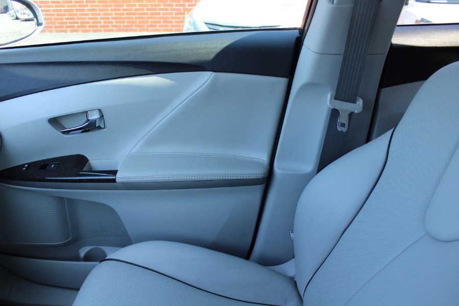 2015 Toyota Venza 4dr Wgn I4 FWD XLE (Natl), available for sale in Deer Park, New York | Car Tec Enterprise Leasing & Sales LLC. Deer Park, New York 2015 Toyota Venza 4dr Wgn I4 FWD XLE (Natl), available for sale in Deer Park, New York | Car Tec Enterprise Leasing & Sales LLC. Deer Park, New York