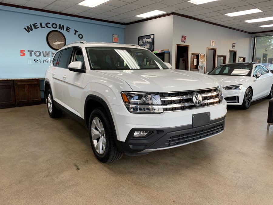 2019 Volkswagen Atlas 3.6L V6 SE w/Technology 4MOTION, available for sale in Inwood, New York | 5 Towns Drive. Inwood, New York 2019 Volkswagen Atlas 3.6L V6 SE w/Technology 4MOTION, available for sale in Inwood, New York | 5 Towns Drive. Inwood, New York