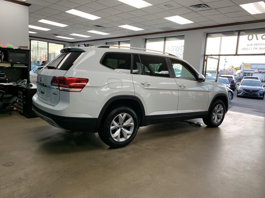 2019 Volkswagen Atlas 3.6L V6 SE w/Technology 4MOTION, available for sale in Inwood, New York | 5 Towns Drive. Inwood, New York 2019 Volkswagen Atlas 3.6L V6 SE w/Technology 4MOTION, available for sale in Inwood, New York | 5 Towns Drive. Inwood, New York