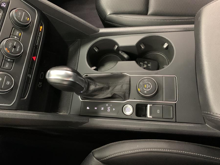 2019 Volkswagen Atlas 3.6L V6 SE w/Technology 4MOTION, available for sale in Inwood, New York | 5 Towns Drive. Inwood, New York 2019 Volkswagen Atlas 3.6L V6 SE w/Technology 4MOTION, available for sale in Inwood, New York | 5 Towns Drive. Inwood, New York
