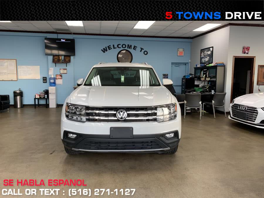 2019 Volkswagen Atlas 3.6L V6 SE w/Technology 4MOTION, available for sale in Inwood, New York | 5 Towns Drive. Inwood, New York 2019 Volkswagen Atlas 3.6L V6 SE w/Technology 4MOTION, available for sale in Inwood, New York | 5 Towns Drive. Inwood, New York