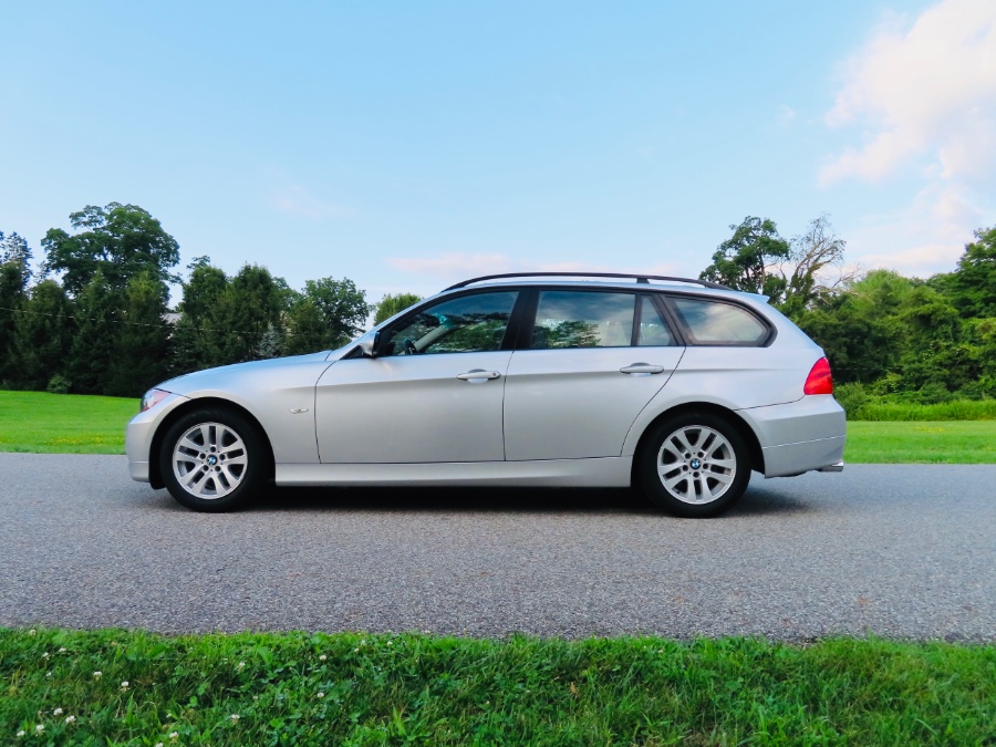 2006 BMW 3 Series 325xi 4dr Sports Wgn AWD, available for sale in North Salem, New York | Meccanic Shop North Inc. North Salem, New York 2006 BMW 3 Series 325xi 4dr Sports Wgn AWD, available for sale in North Salem, New York | Meccanic Shop North Inc. North Salem, New York