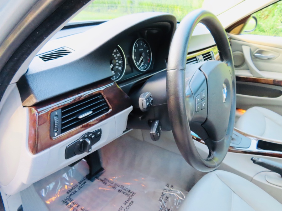 2006 BMW 3 Series 325xi 4dr Sports Wgn AWD, available for sale in North Salem, New York | Meccanic Shop North Inc. North Salem, New York 2006 BMW 3 Series 325xi 4dr Sports Wgn AWD, available for sale in North Salem, New York | Meccanic Shop North Inc. North Salem, New York