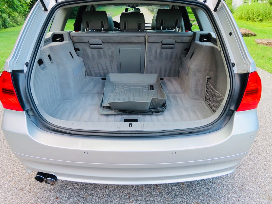 2006 BMW 3 Series 325xi 4dr Sports Wgn AWD, available for sale in North Salem, New York | Meccanic Shop North Inc. North Salem, New York 2006 BMW 3 Series 325xi 4dr Sports Wgn AWD, available for sale in North Salem, New York | Meccanic Shop North Inc. North Salem, New York