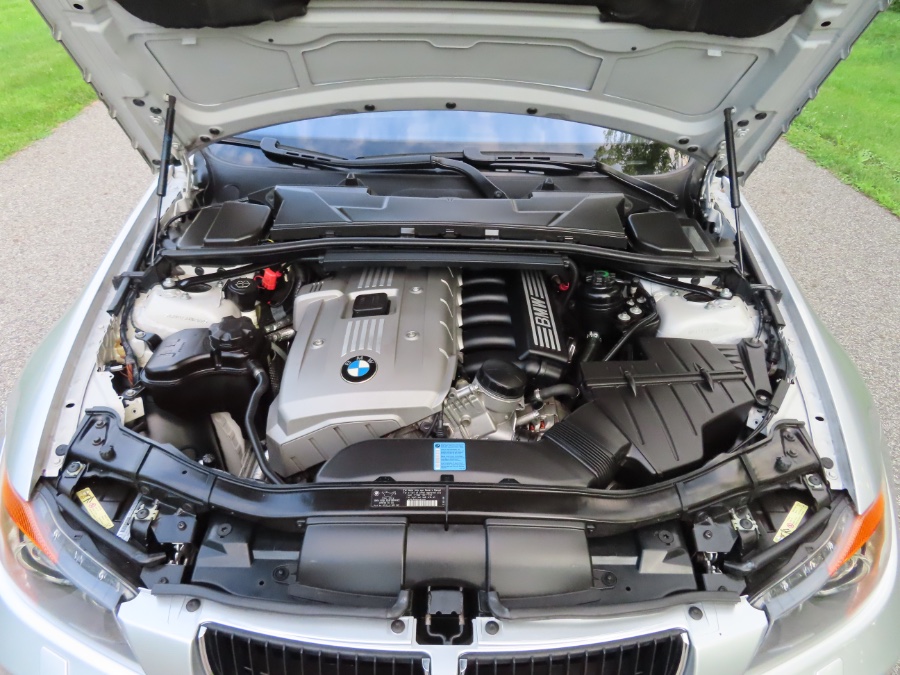 2006 BMW 3 Series 325xi 4dr Sports Wgn AWD, available for sale in North Salem, New York | Meccanic Shop North Inc. North Salem, New York 2006 BMW 3 Series 325xi 4dr Sports Wgn AWD, available for sale in North Salem, New York | Meccanic Shop North Inc. North Salem, New York