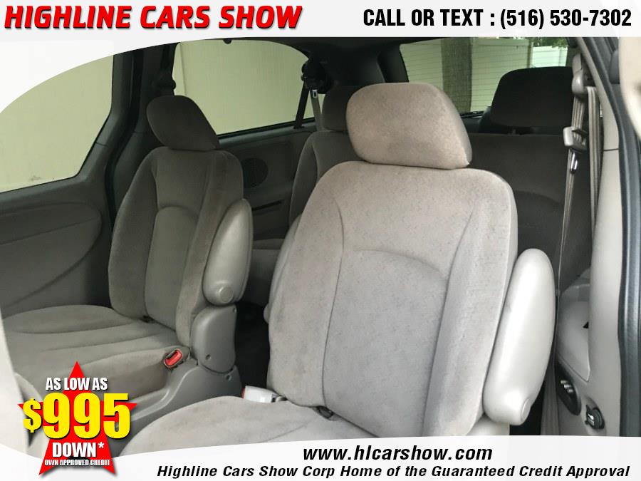Used Chrysler Town & Country 4dr FWD 2003 | Highline Cars Show Corp. West Hempstead, New York Used Chrysler Town & Country 4dr FWD 2003 | Highline Cars Show Corp. West Hempstead, New York