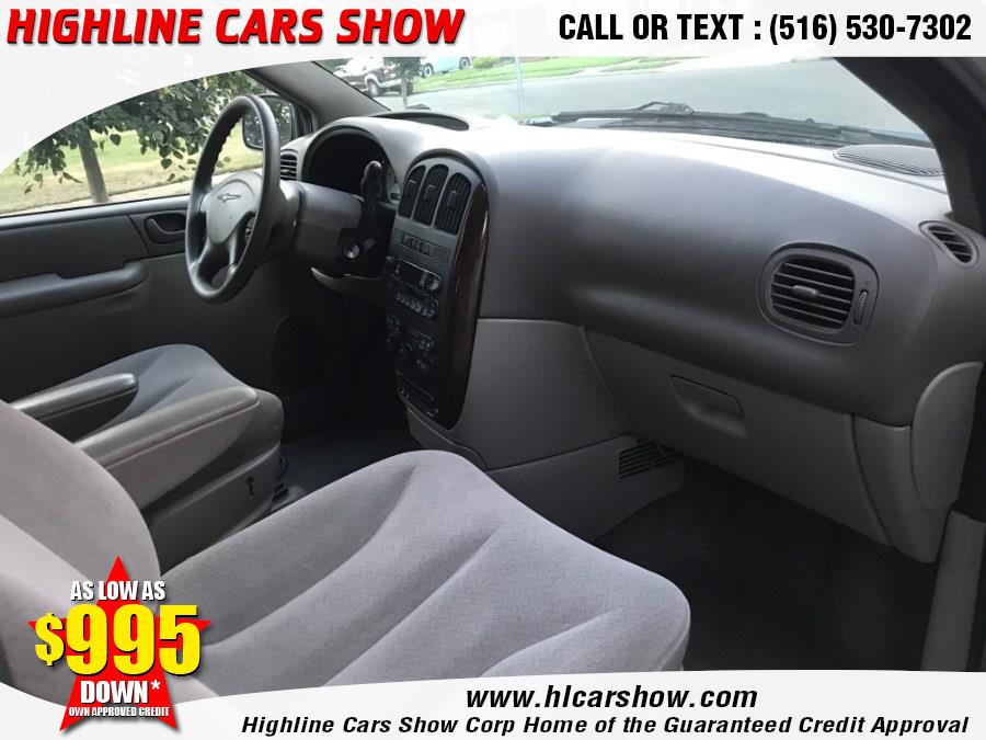 Used Chrysler Town & Country 4dr FWD 2003 | Highline Cars Show Corp. West Hempstead, New York Used Chrysler Town & Country 4dr FWD 2003 | Highline Cars Show Corp. West Hempstead, New York