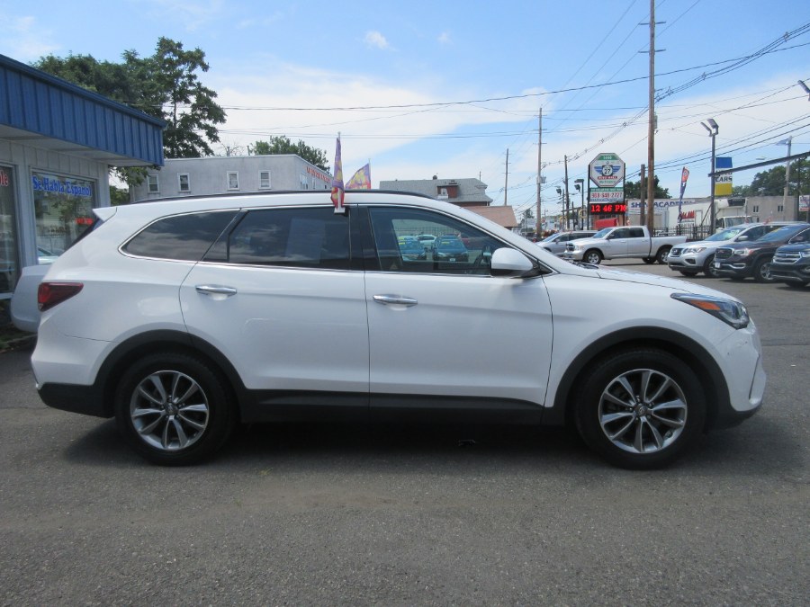 2017 Hyundai Santa Fe SE 3.3L Auto AWD, available for sale in Linden, New Jersey | Route 27 Auto Mall. Linden, New Jersey 2017 Hyundai Santa Fe SE 3.3L Auto AWD, available for sale in Linden, New Jersey | Route 27 Auto Mall. Linden, New Jersey