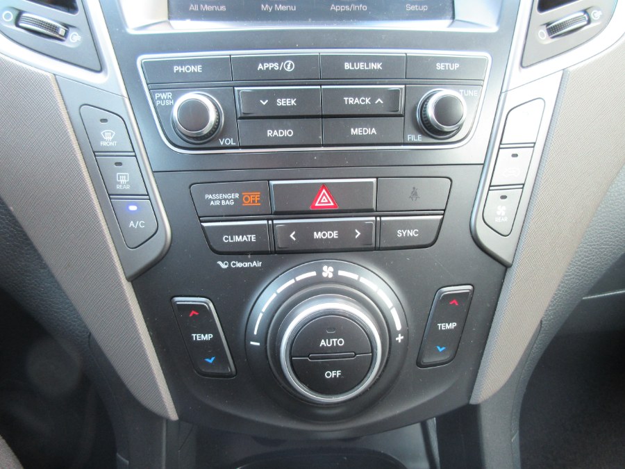 2017 Hyundai Santa Fe SE 3.3L Auto AWD, available for sale in Linden, New Jersey | Route 27 Auto Mall. Linden, New Jersey 2017 Hyundai Santa Fe SE 3.3L Auto AWD, available for sale in Linden, New Jersey | Route 27 Auto Mall. Linden, New Jersey