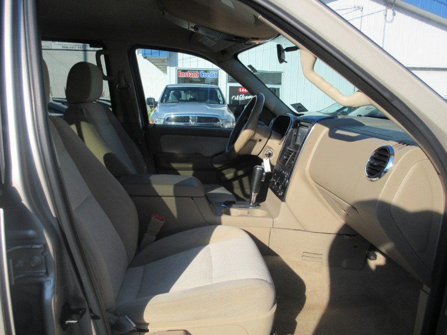 2007 Ford Explorer 4WD 4dr V6 XLT, available for sale in Linden, New Jersey | Route 27 Auto Mall. Linden, New Jersey 2007 Ford Explorer 4WD 4dr V6 XLT, available for sale in Linden, New Jersey | Route 27 Auto Mall. Linden, New Jersey