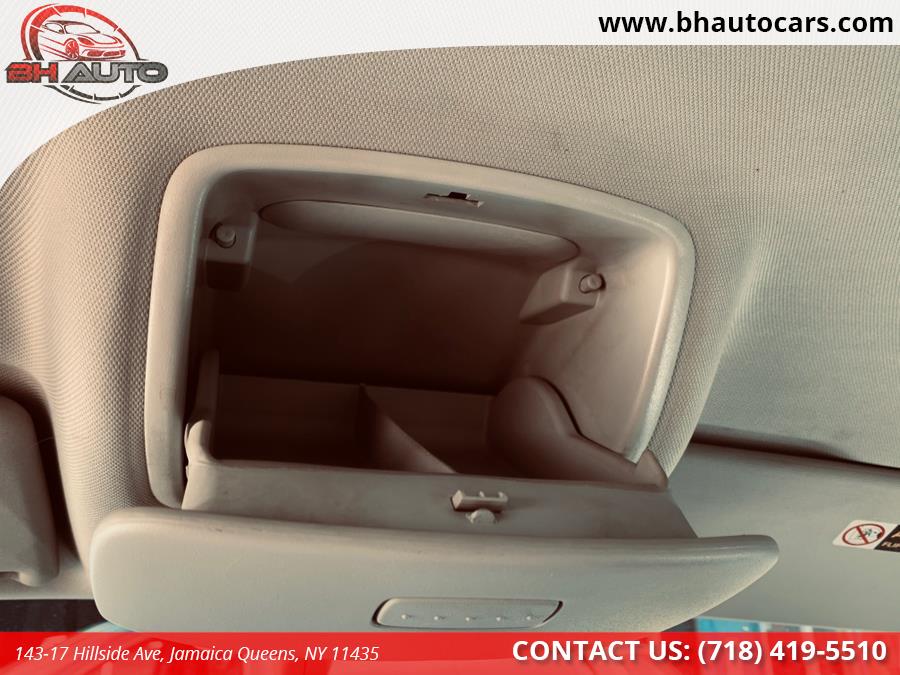 2009 Volkswagen New Beetle Coupe 2dr Man S, available for sale in Jamaica Queens, New York | BH Auto. Jamaica Queens, New York 2009 Volkswagen New Beetle Coupe 2dr Man S, available for sale in Jamaica Queens, New York | BH Auto. Jamaica Queens, New York
