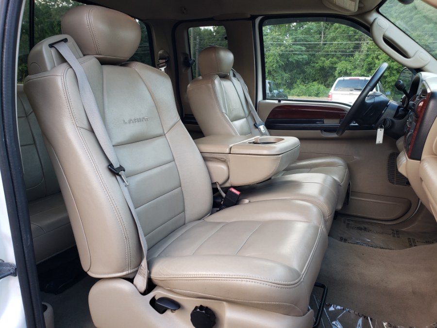 2005 Ford Super Duty F-250 Lariat 4WD Super Cab Leather Seats 5.4 V8, available for sale in East Windsor, Connecticut | Toro Auto. East Windsor, Connecticut 2005 Ford Super Duty F-250 Lariat 4WD Super Cab Leather Seats 5.4 V8, available for sale in East Windsor, Connecticut | Toro Auto. East Windsor, Connecticut