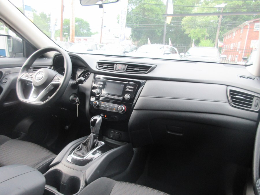 2017 Nissan Rogue AWD S, available for sale in Linden, New Jersey | Route 27 Auto Mall. Linden, New Jersey 2017 Nissan Rogue AWD S, available for sale in Linden, New Jersey | Route 27 Auto Mall. Linden, New Jersey