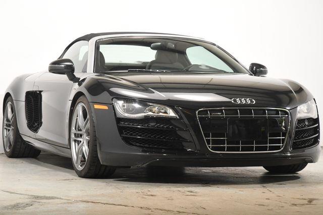 2011 Audi R8 5.2 quattro Spyder photo
