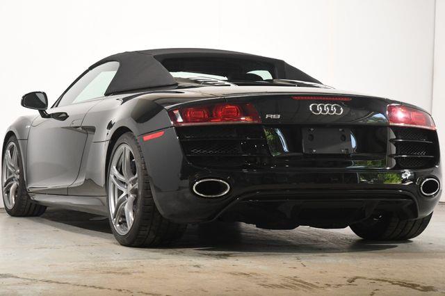 2011 Audi R8 5.2 quattro Spyder photo