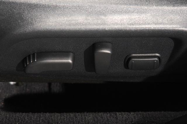 2017 Subaru Outback Limited w/ Eyesight photo