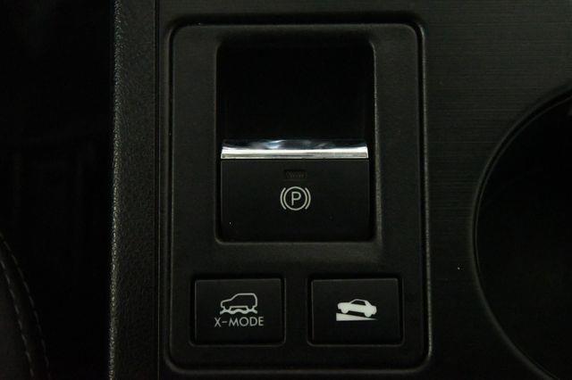 2017 Subaru Outback Limited w/ Eyesight photo