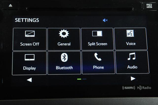 2017 Subaru Outback Limited w/ Eyesight photo