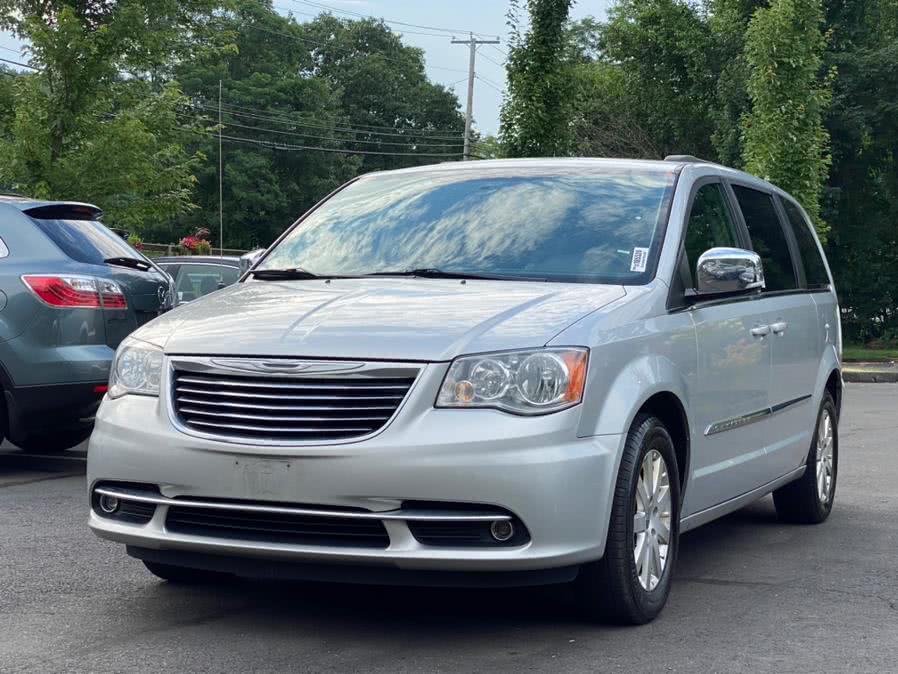 2012 Chrysler Town & Country 4dr Wgn Touring-L, available for sale in Canton, Connecticut | Lava Motors. Canton, Connecticut