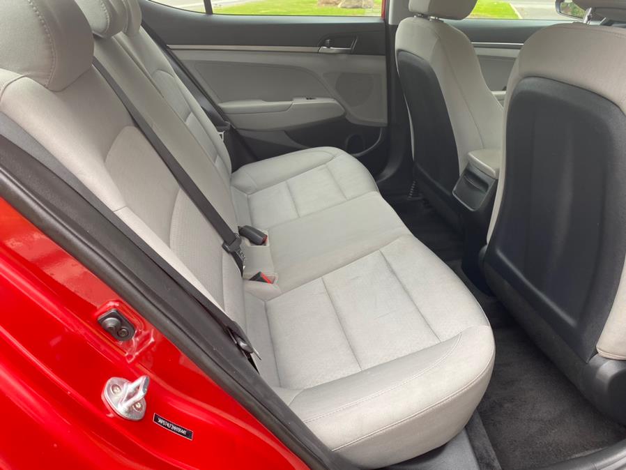 2017 Hyundai Elantra SE 2.0L Auto (Alabama), available for sale in Corona, California | Green Light Auto. Corona, California 2017 Hyundai Elantra SE 2.0L Auto (Alabama), available for sale in Corona, California | Green Light Auto. Corona, California