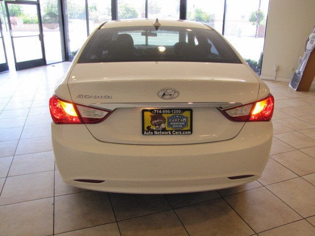 2011 Hyundai Sonata 4dr Sdn 2.4L Auto GLS, available for sale in Placentia, California | Auto Network Group Inc. Placentia, California 2011 Hyundai Sonata 4dr Sdn 2.4L Auto GLS, available for sale in Placentia, California | Auto Network Group Inc. Placentia, California