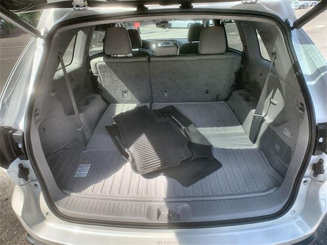 Used Toyota Highlander XLE 2017 | Prestige Auto Cars LLC. New Britain, Connecticut Used Toyota Highlander XLE 2017 | Prestige Auto Cars LLC. New Britain, Connecticut