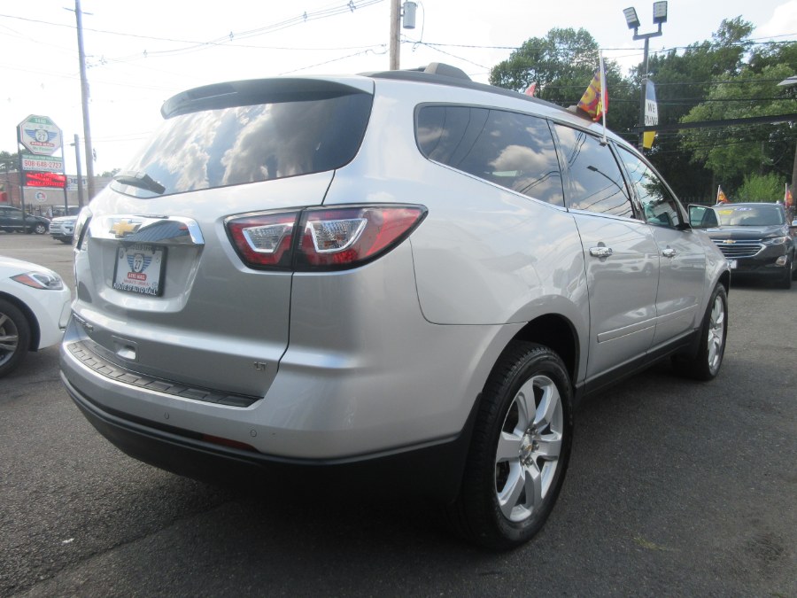 2017 Chevrolet Traverse AWD 4dr LT w/1LT, available for sale in Linden, New Jersey | Route 27 Auto Mall. Linden, New Jersey 2017 Chevrolet Traverse AWD 4dr LT w/1LT, available for sale in Linden, New Jersey | Route 27 Auto Mall. Linden, New Jersey