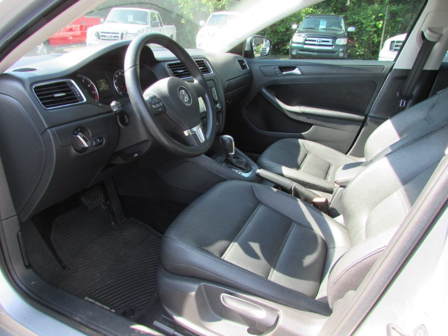 2012 Volkswagen Jetta Sedan 4dr Auto SE PZEV, available for sale in East Windsor, Connecticut | United Auto Sales of E Windsor, Inc. East Windsor, Connecticut 2012 Volkswagen Jetta Sedan 4dr Auto SE PZEV, available for sale in East Windsor, Connecticut | United Auto Sales of E Windsor, Inc. East Windsor, Connecticut