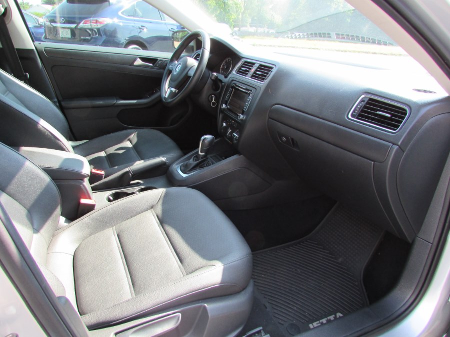 2012 Volkswagen Jetta Sedan 4dr Auto SE PZEV, available for sale in East Windsor, Connecticut | United Auto Sales of E Windsor, Inc. East Windsor, Connecticut 2012 Volkswagen Jetta Sedan 4dr Auto SE PZEV, available for sale in East Windsor, Connecticut | United Auto Sales of E Windsor, Inc. East Windsor, Connecticut