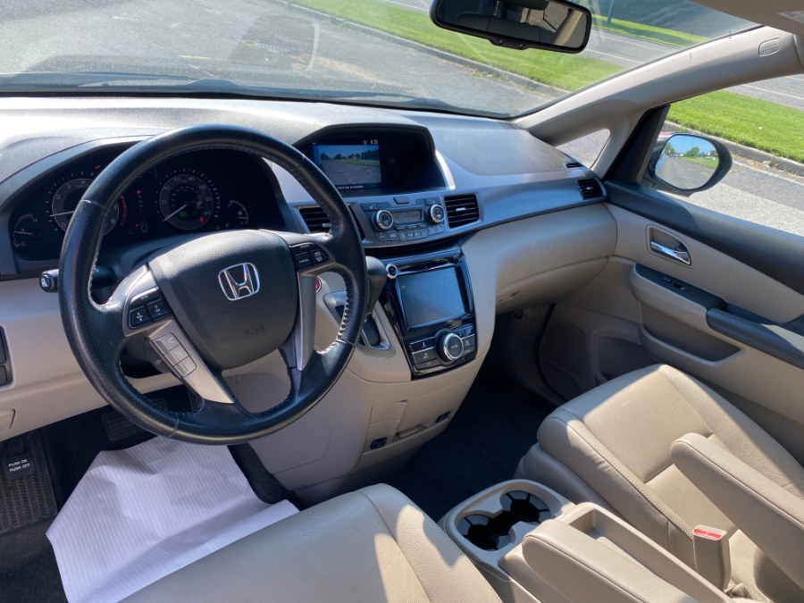 2017 Honda Odyssey EX-L w/Navi Auto photo