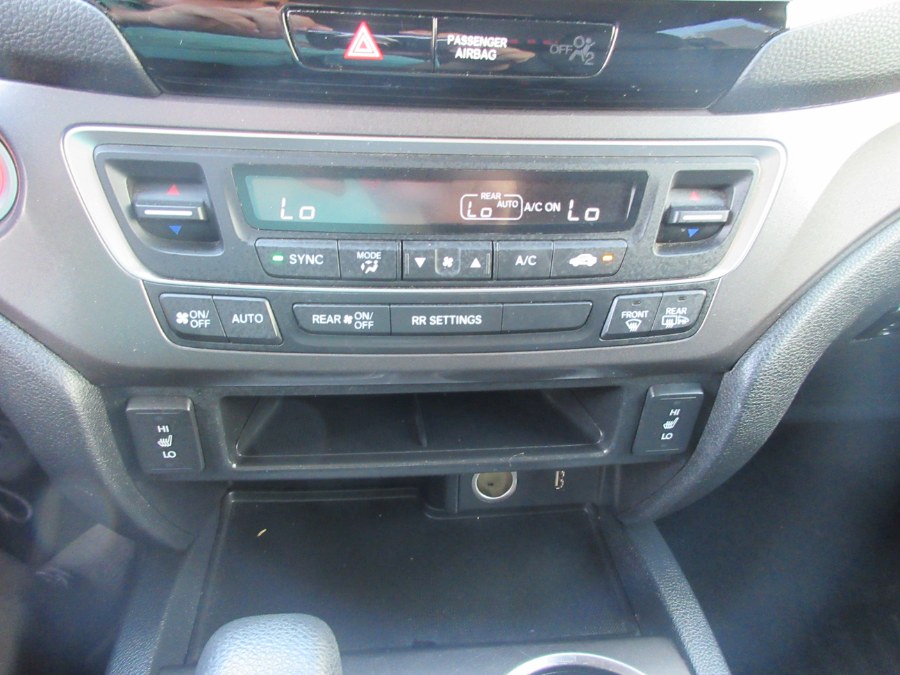 2017 Honda Ridgeline RTL-T 4x4 Crew Cab 5.3'' Bed, available for sale in Linden, New Jersey | Route 27 Auto Mall. Linden, New Jersey 2017 Honda Ridgeline RTL-T 4x4 Crew Cab 5.3'' Bed, available for sale in Linden, New Jersey | Route 27 Auto Mall. Linden, New Jersey