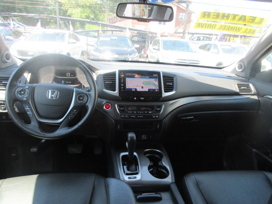 2017 Honda Ridgeline RTL-T 4x4 Crew Cab 5.3'' Bed, available for sale in Linden, New Jersey | Route 27 Auto Mall. Linden, New Jersey 2017 Honda Ridgeline RTL-T 4x4 Crew Cab 5.3'' Bed, available for sale in Linden, New Jersey | Route 27 Auto Mall. Linden, New Jersey