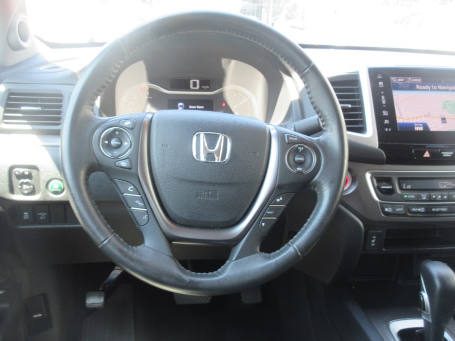 2017 Honda Ridgeline RTL-T 4x4 Crew Cab 5.3'' Bed, available for sale in Linden, New Jersey | Route 27 Auto Mall. Linden, New Jersey 2017 Honda Ridgeline RTL-T 4x4 Crew Cab 5.3'' Bed, available for sale in Linden, New Jersey | Route 27 Auto Mall. Linden, New Jersey