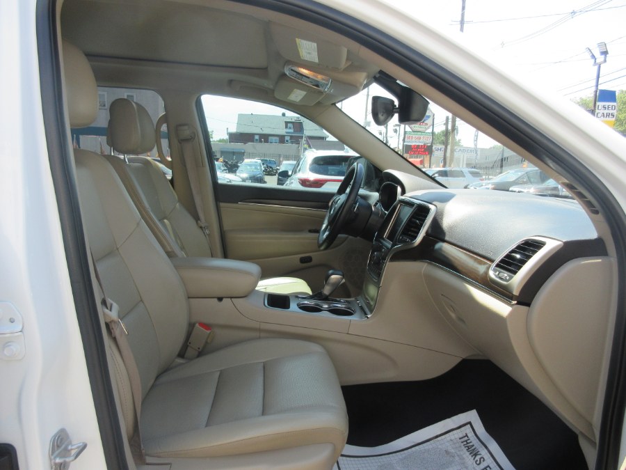2017 Jeep Grand Cherokee Limited 4x2, available for sale in Linden, New Jersey | Route 27 Auto Mall. Linden, New Jersey 2017 Jeep Grand Cherokee Limited 4x2, available for sale in Linden, New Jersey | Route 27 Auto Mall. Linden, New Jersey