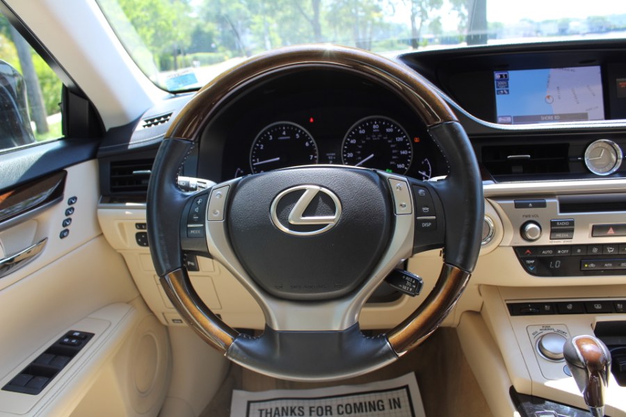 2013 Lexus ES 350 4dr Sdn, available for sale in Great Neck, New York | Great Neck Car Buyers & Sellers. Great Neck, New York 2013 Lexus ES 350 4dr Sdn, available for sale in Great Neck, New York | Great Neck Car Buyers & Sellers. Great Neck, New York