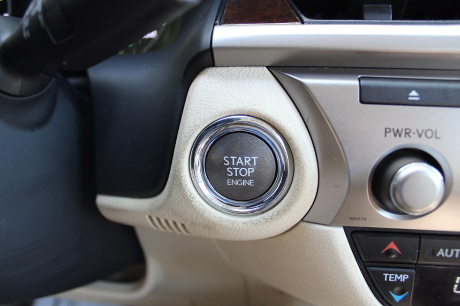 2013 Lexus ES 350 4dr Sdn, available for sale in Great Neck, New York | Great Neck Car Buyers & Sellers. Great Neck, New York 2013 Lexus ES 350 4dr Sdn, available for sale in Great Neck, New York | Great Neck Car Buyers & Sellers. Great Neck, New York
