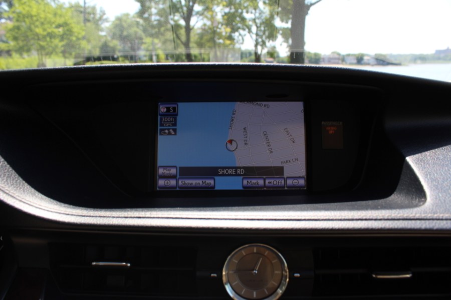 2013 Lexus ES 350 4dr Sdn, available for sale in Great Neck, New York | Great Neck Car Buyers & Sellers. Great Neck, New York 2013 Lexus ES 350 4dr Sdn, available for sale in Great Neck, New York | Great Neck Car Buyers & Sellers. Great Neck, New York