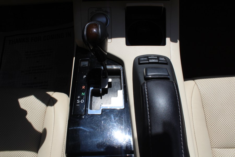 2013 Lexus ES 350 4dr Sdn, available for sale in Great Neck, New York | Great Neck Car Buyers & Sellers. Great Neck, New York 2013 Lexus ES 350 4dr Sdn, available for sale in Great Neck, New York | Great Neck Car Buyers & Sellers. Great Neck, New York
