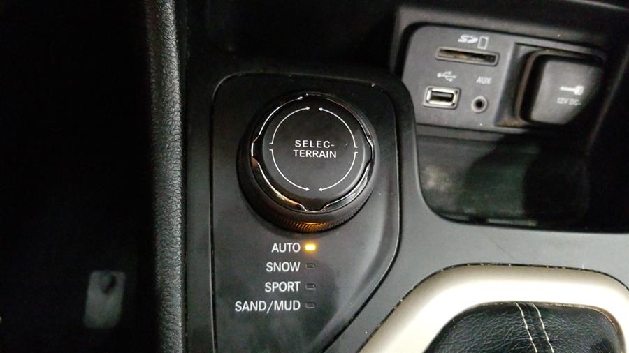 2014 Jeep Cherokee 4WD 4dr Latitude, available for sale in West Haven, Connecticut | Auto Fair Inc.. West Haven, Connecticut 2014 Jeep Cherokee 4WD 4dr Latitude, available for sale in West Haven, Connecticut | Auto Fair Inc.. West Haven, Connecticut