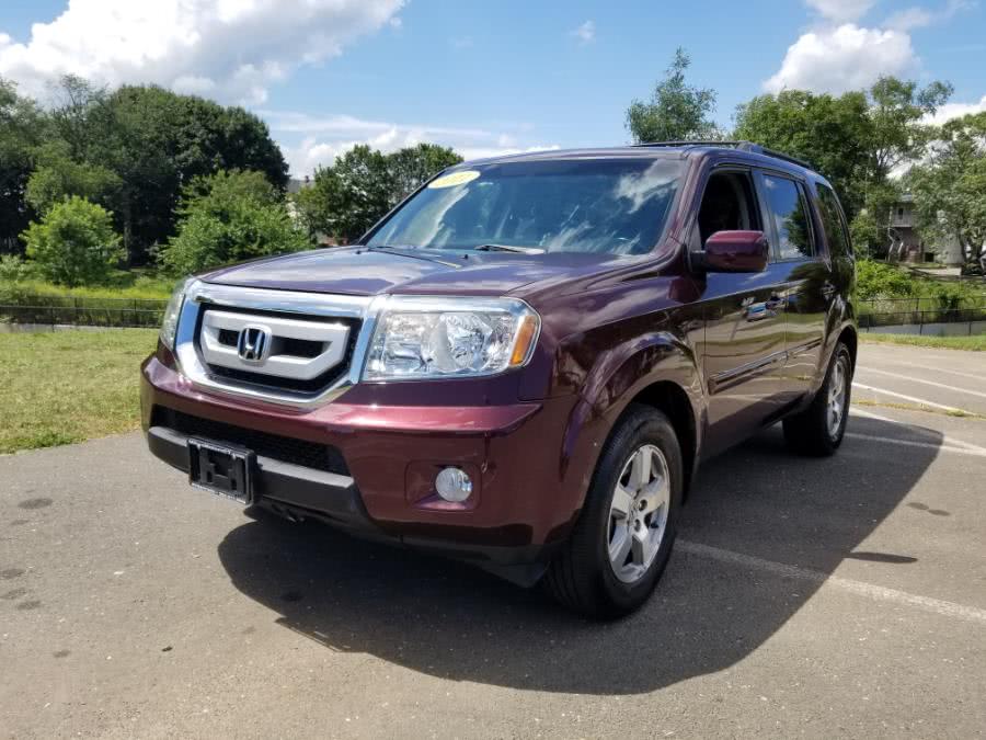 2011 Honda Pilot 4WD 4dr EX-L, available for sale in Stratford, Connecticut | Mike's Motors LLC. Stratford, Connecticut