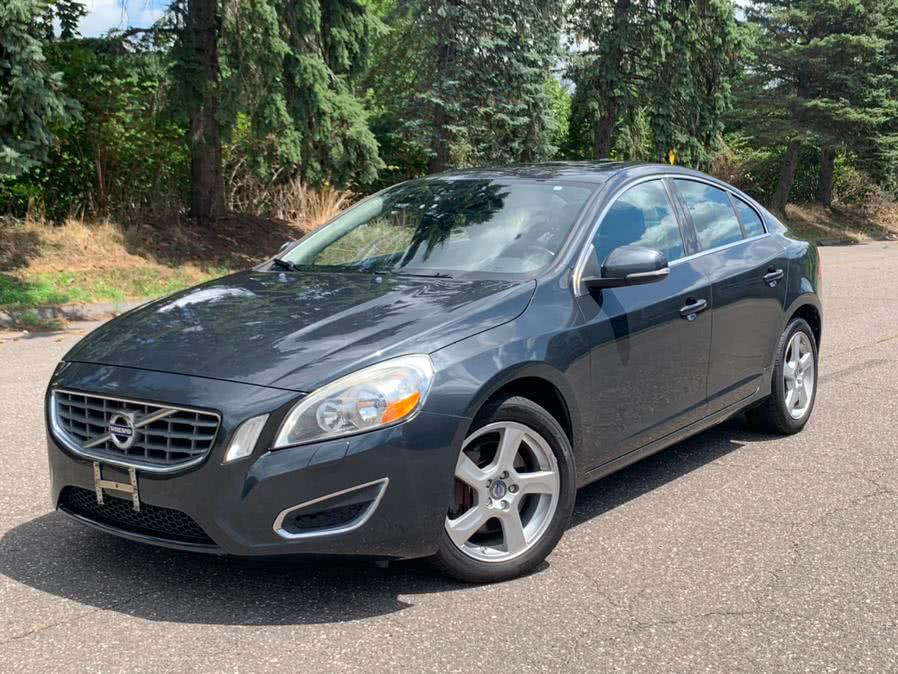 2013 Volvo S60 4dr Sdn T5 AWD, available for sale in Waterbury, Connecticut | Platinum Auto Care. Waterbury, Connecticut