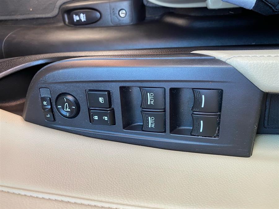 2017 Acura ILX Sedan w/AcuraWatch Plus photo