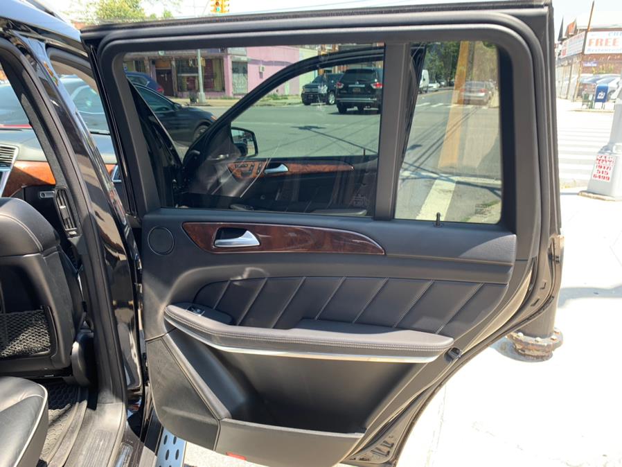 2013 Mercedes-Benz GL-Class 4MATIC 4dr GL 550, available for sale in Brooklyn, New York | Worlds Best Auto Inc. Brooklyn, New York 2013 Mercedes-Benz GL-Class 4MATIC 4dr GL 550, available for sale in Brooklyn, New York | Worlds Best Auto Inc. Brooklyn, New York