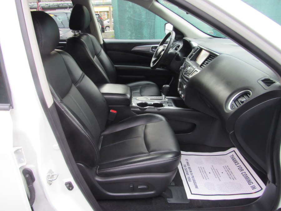 2019 Nissan Pathfinder SL NAVI, available for sale in Middle Village, New York | Road Masters II INC. Middle Village, New York 2019 Nissan Pathfinder SL NAVI, available for sale in Middle Village, New York | Road Masters II INC. Middle Village, New York
