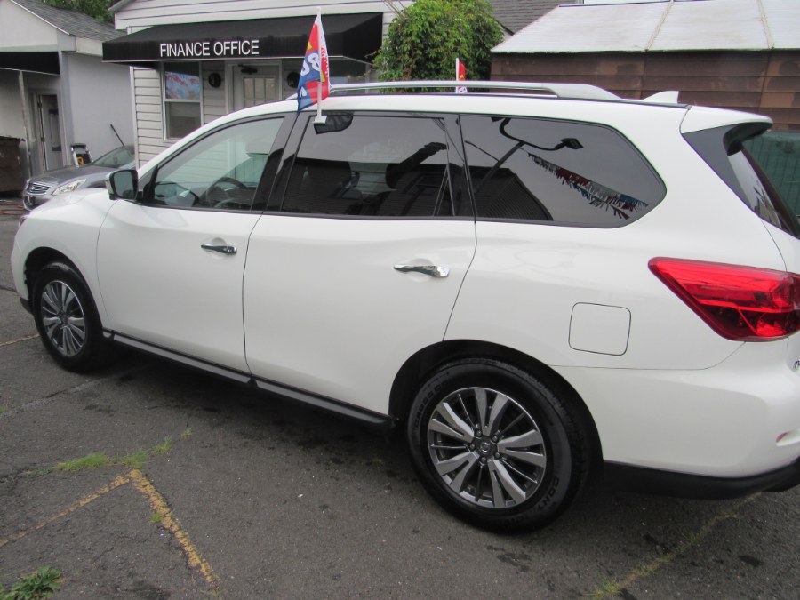2019 Nissan Pathfinder SL NAVI, available for sale in Middle Village, New York | Road Masters II INC. Middle Village, New York 2019 Nissan Pathfinder SL NAVI, available for sale in Middle Village, New York | Road Masters II INC. Middle Village, New York
