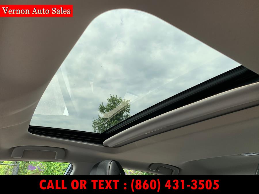 2013 Toyota Avalon 4dr Sdn Limited, available for sale in Manchester, Connecticut | Vernon Auto Sale & Service. Manchester, Connecticut 2013 Toyota Avalon 4dr Sdn Limited, available for sale in Manchester, Connecticut | Vernon Auto Sale & Service. Manchester, Connecticut