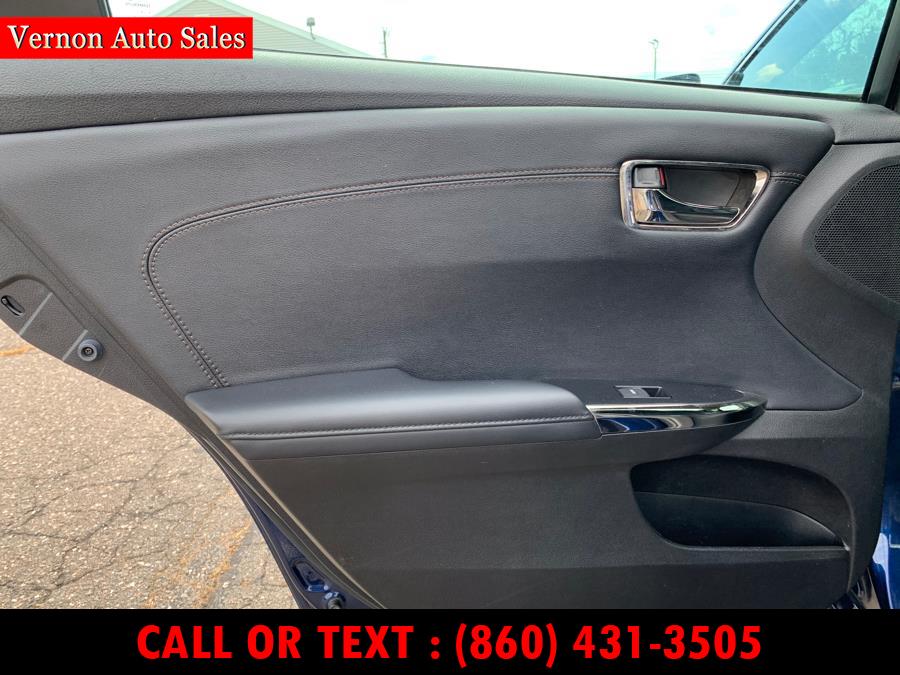 2013 Toyota Avalon 4dr Sdn Limited, available for sale in Manchester, Connecticut | Vernon Auto Sale & Service. Manchester, Connecticut 2013 Toyota Avalon 4dr Sdn Limited, available for sale in Manchester, Connecticut | Vernon Auto Sale & Service. Manchester, Connecticut
