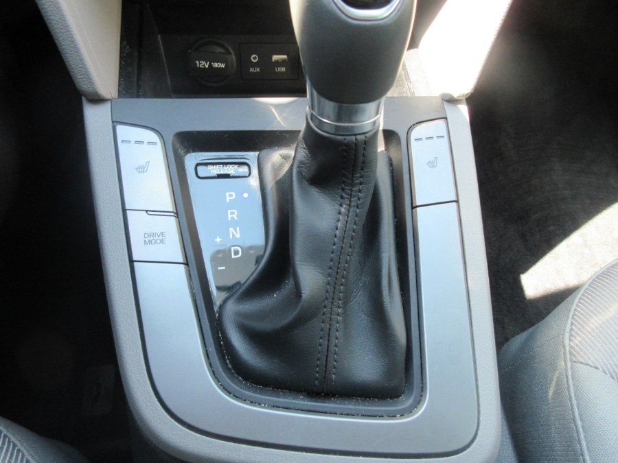 2017 Hyundai Elantra SE 2.0L Auto (Alabama) *Ltd Avail*, available for sale in Linden, New Jersey | Route 27 Auto Mall. Linden, New Jersey 2017 Hyundai Elantra SE 2.0L Auto (Alabama) *Ltd Avail*, available for sale in Linden, New Jersey | Route 27 Auto Mall. Linden, New Jersey